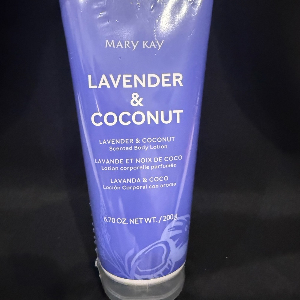 Mary Kay Lavender & Coconut Body Care Set Scented Body Lotion and Shower Gel - Picture 2 of 5
